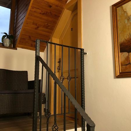 Privat Migac Apartment Vrbov Bagian luar foto